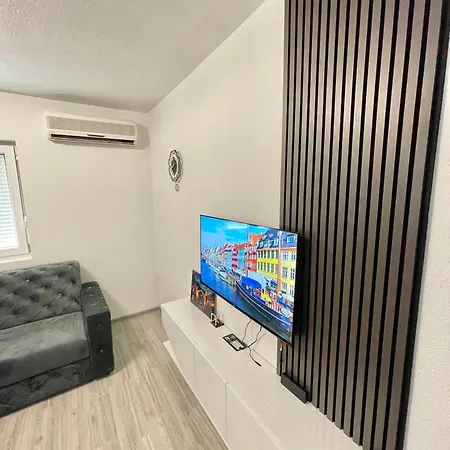 Neretva House Apartamento *